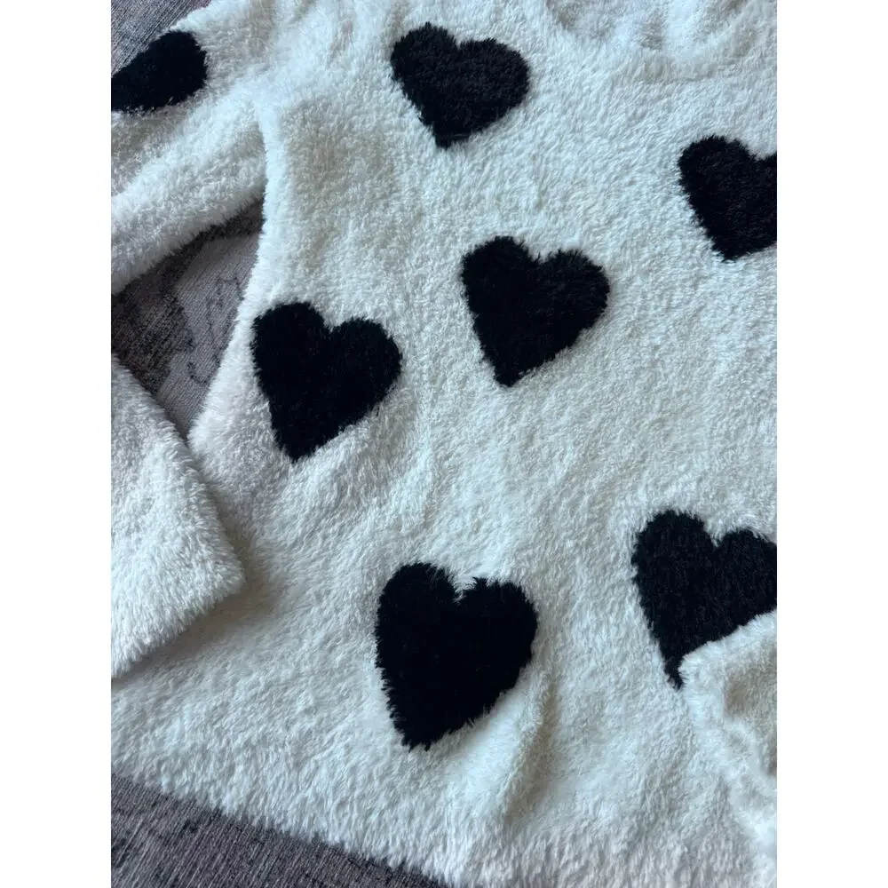 Harper Canyon White Heart Print Fuzzy Sweater - Girls L